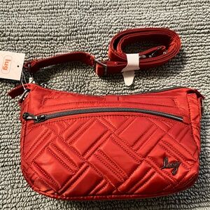 Lug Dash Classic Crossbody Bag - NWT
Color: Spiced Orange